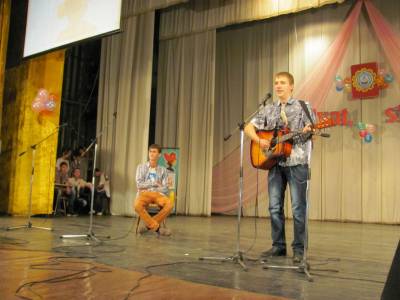вистава аматорів сцени